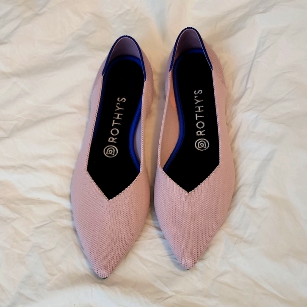 NWOT - Light Pink Rothy's Point Flats - Size 8.5